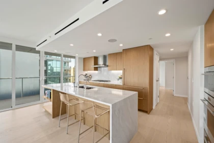 Dining Area Photo of 1801 1335 Howe Street, Vancouver, BC