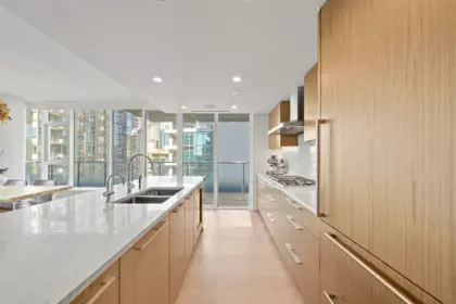 Kitchen Island Photo of 1801 1335 Howe Street, Vancouver, BC