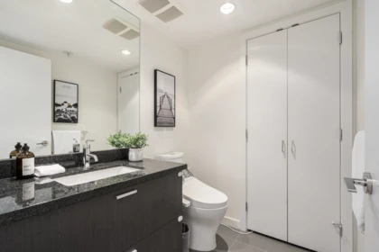 103 2232 Douglas Road, Burnaby, BC, Burnaby — Townhouse for sale