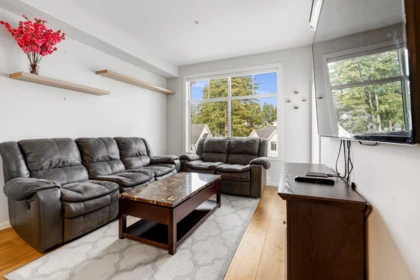 Family Room Photo of 509 3317 148 Street, Surrey, BC