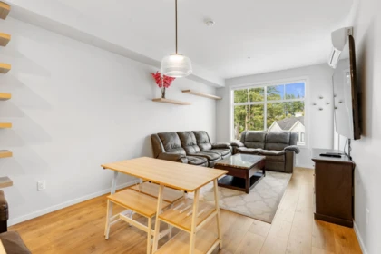 Kitchen Island Photo of 509 3317 148 Street, Surrey, BC