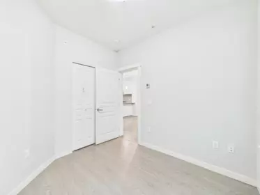 Walk-In Closet Photo of 118 9399 Alexandra Road, Richmond, BC