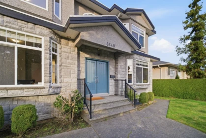Living Room Photo of 6549 Dunnedin Street, Burnaby, BC