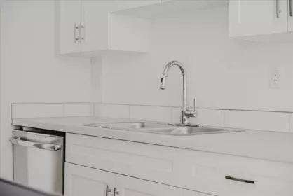 Kitchen Photo of 107 15020 North Bluff Road, White Rock, BC