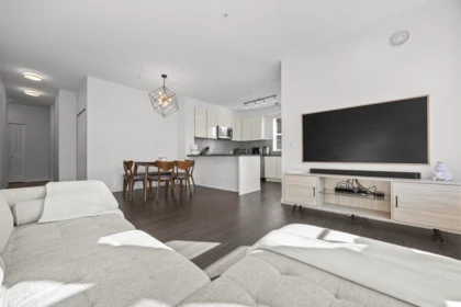 216 607 Cottonwood Avenue, Coquitlam, BC, Coquitlam — Apartment/Condo for sale