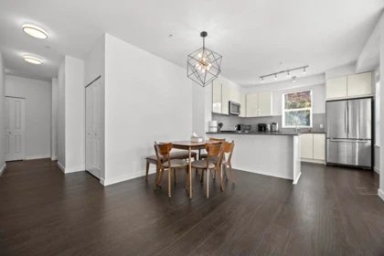 216 607 Cottonwood Avenue, Coquitlam, BC, Coquitlam — Apartment/Condo for sale