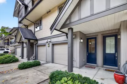 32 9525 204 Street, Langley, BC, Langley — Townhouse for sale