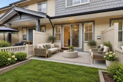 Staircase Photo of 32 9525 204 Street, Langley, BC