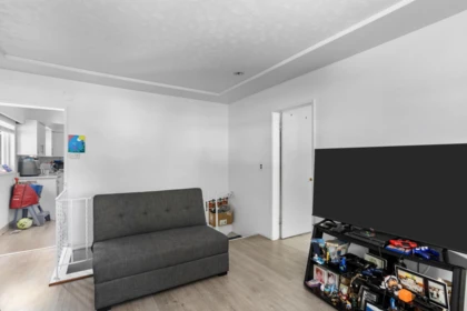3186 E 28th Avenue, Vancouver, BC, Vancouver — Single Family Residence for sale