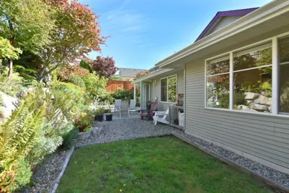 Breakfast Nook Photo of 6340 Williams Place, Sechelt, BC