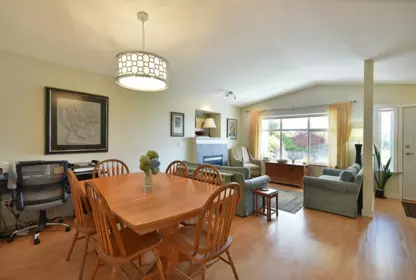 6340 Williams Place, Sechelt, BC, Sechelt — Single Family Residence for sale