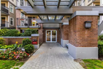 210 4768 Brentwood Drive, Burnaby, BC, Burnaby — Apartment/Condo for sale
