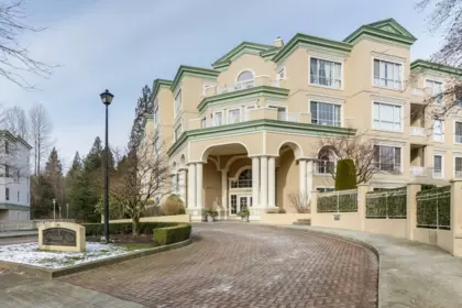 320 2995 Princess Crescent, Coquitlam, BC, Coquitlam — Apartment/Condo for sale