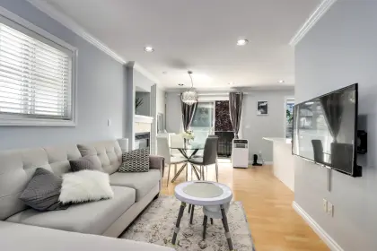 5009 Dominion Street, Burnaby, BC, Burnaby — Half Duplex for sale