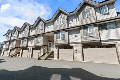 11 9447 College Street, Chilliwack, BC, Chilliwack — Townhouse for sale
