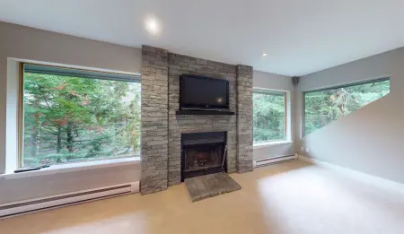 807 3050 Hillcrest Drive, Whistler, BC, Whistler — Townhouse for sale