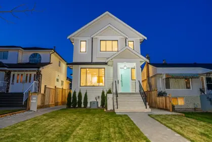 2531 E 5th Avenue, Vancouver, BC, Vancouver — Half Duplex for sale