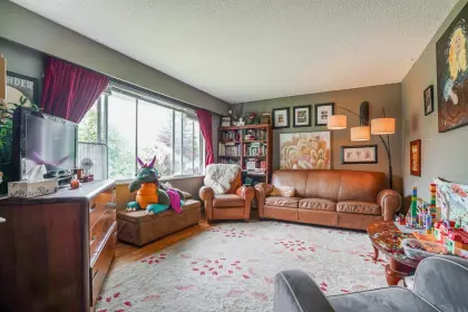 1691 157 Street, Surrey, BC, Surrey — Single Family Residence for sale