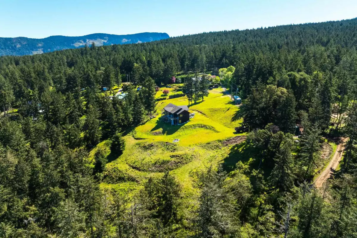 Bedroom 3 Photo of 6748 Stoney Hill Road, No City Value, BC