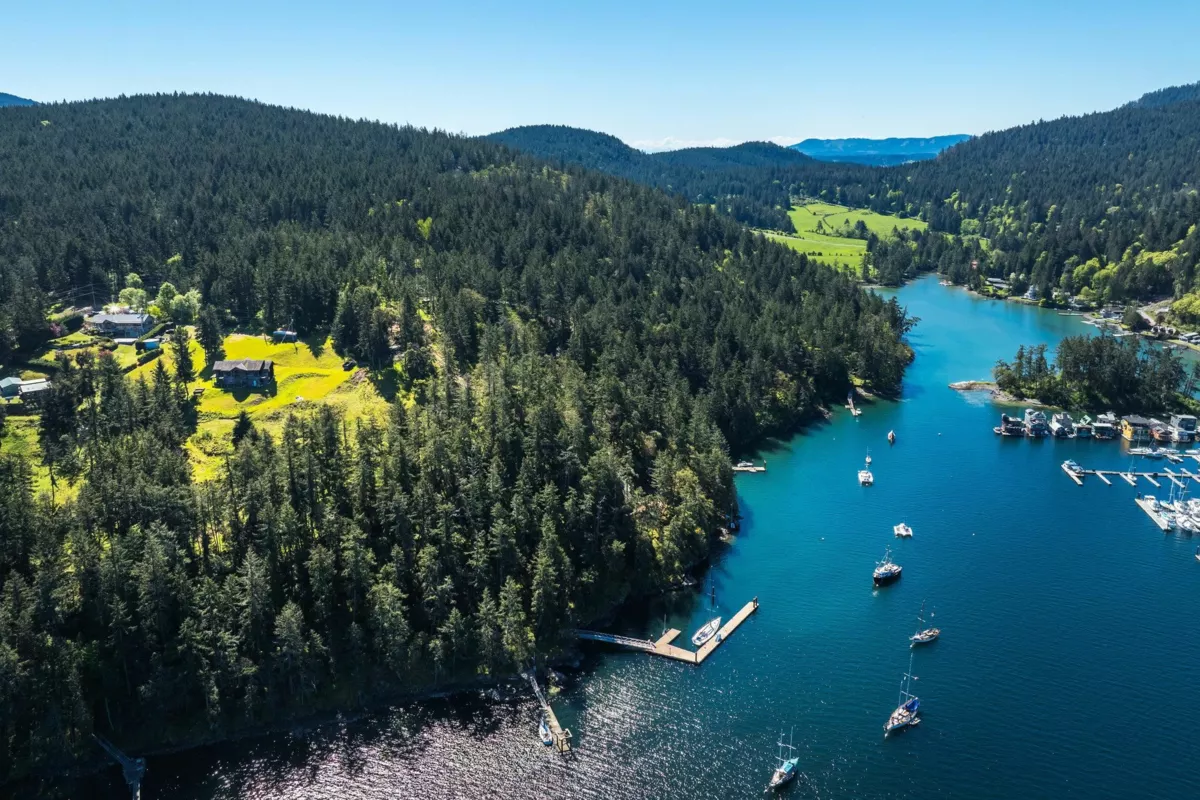 Guest Bathroom Photo of 6748 Stoney Hill Road, No City Value, BC