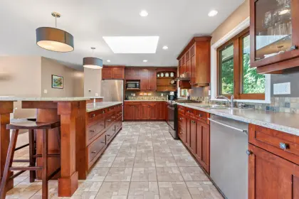 4450 Prospect Road, North Vancouver, BC, North vancouver — Single Family Residence for sale