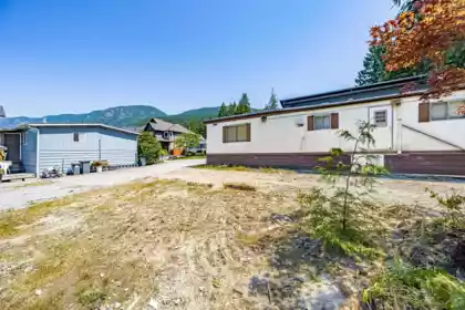 Primary Bedroom Photo of 46 3295 Sunnyside Road, Anmore, BC