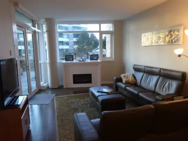 202 5665 Teredo Street, Sechelt, BC, Sechelt — Apartment/Condo for sale