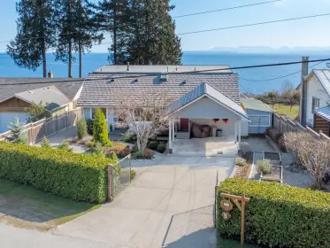 7607 Eureka Place, Halfmoon Bay, BC, Halfmoon bay — Single Family Residence for sale