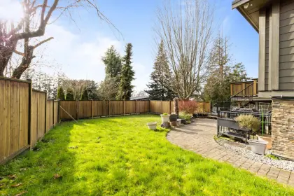 9615 Townline Diversion, Surrey, BC, Surrey — Single Family Residence for sale