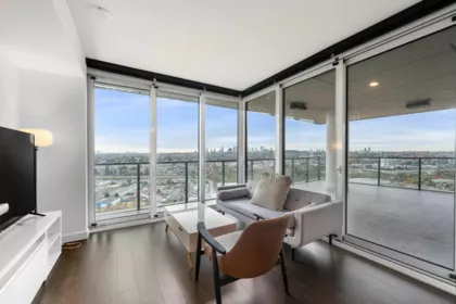 2402 4890 Lougheed Highway, Burnaby, BC, Burnaby — Apartment/Condo for sale