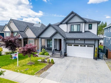 6025 181 Street, Surrey, BC, Surrey — Single Family Residence for sale