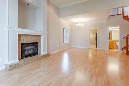 4989 Smith Avenue, Burnaby, BC, Burnaby — Half Duplex for sale