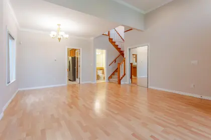 4989 Smith Avenue, Burnaby, BC, Burnaby — Half Duplex for sale