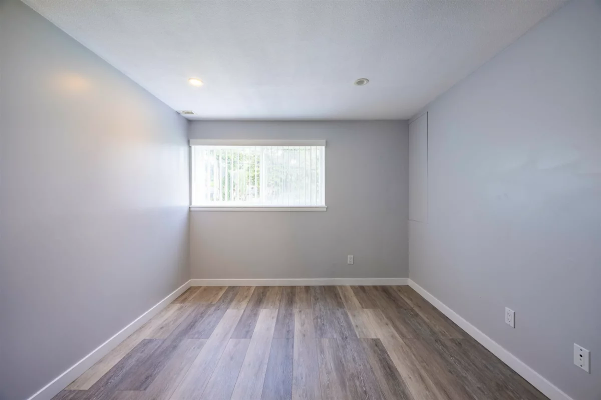 Laundry Room Photo of 1009 Foster Avenue, Coquitlam, BC