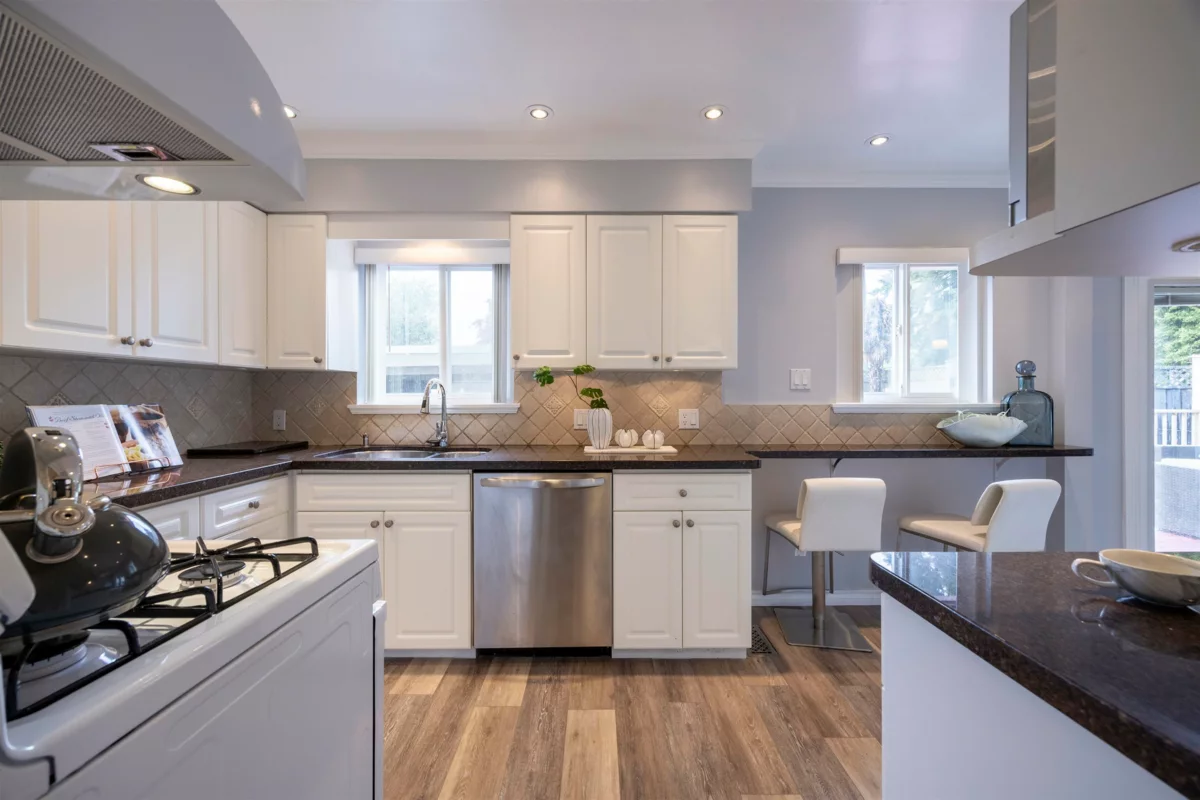 Primary Bedroom Photo of 1009 Foster Avenue, Coquitlam, BC