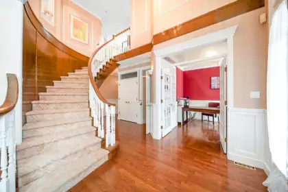 3389 Canterbury Drive, Surrey, BC, Surrey — Single Family Residence for sale