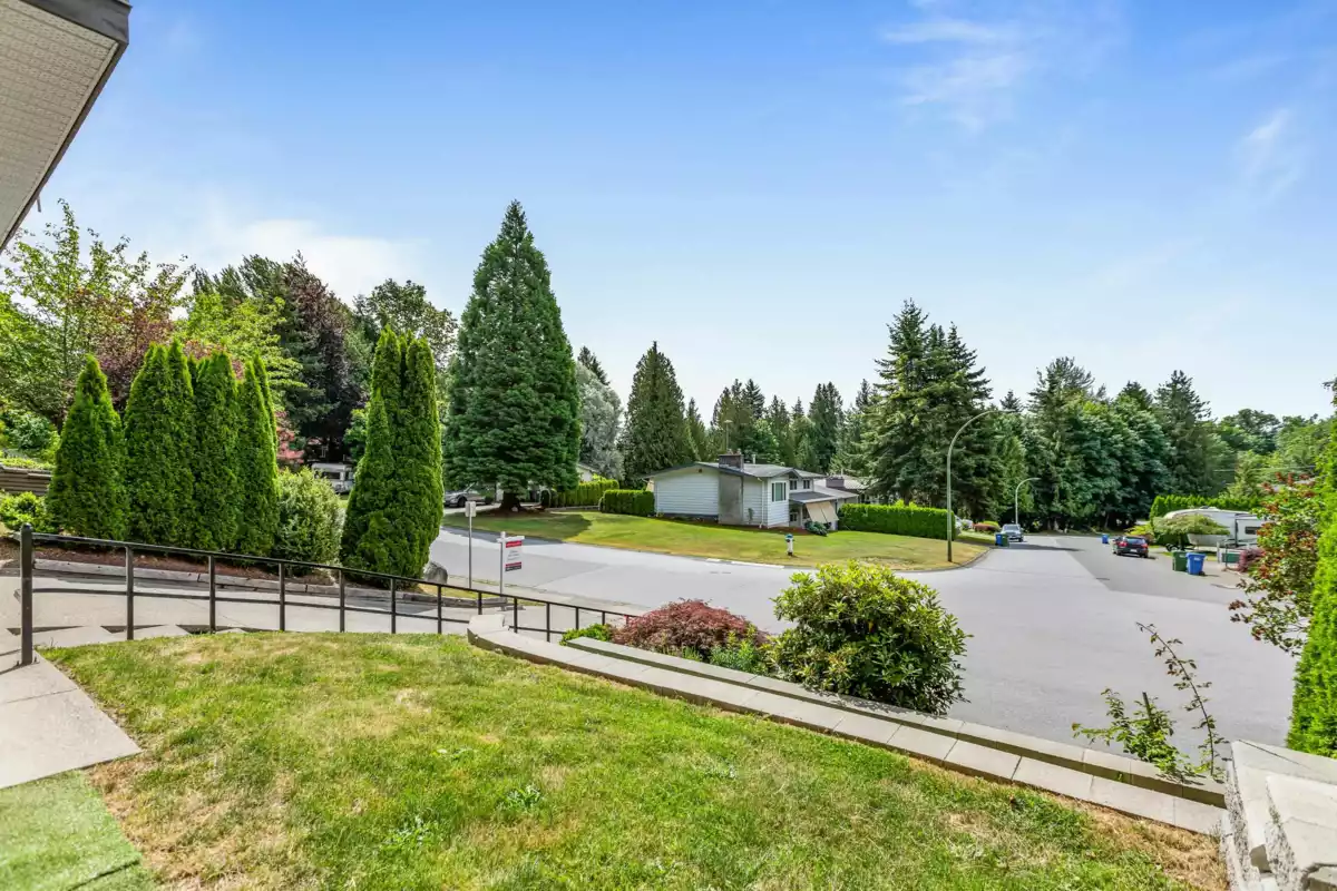 Dining Area Photo of 2263 Sentinel Drive, Abbotsford, BC