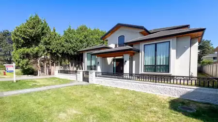 8211 Mowbray Road, Richmond, BC, Richmond — Single Family Residence for sale