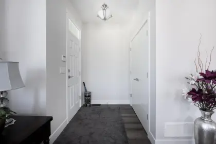 16428 24a Avenue, Surrey, BC, Surrey — Row House (Non-Strata) for sale