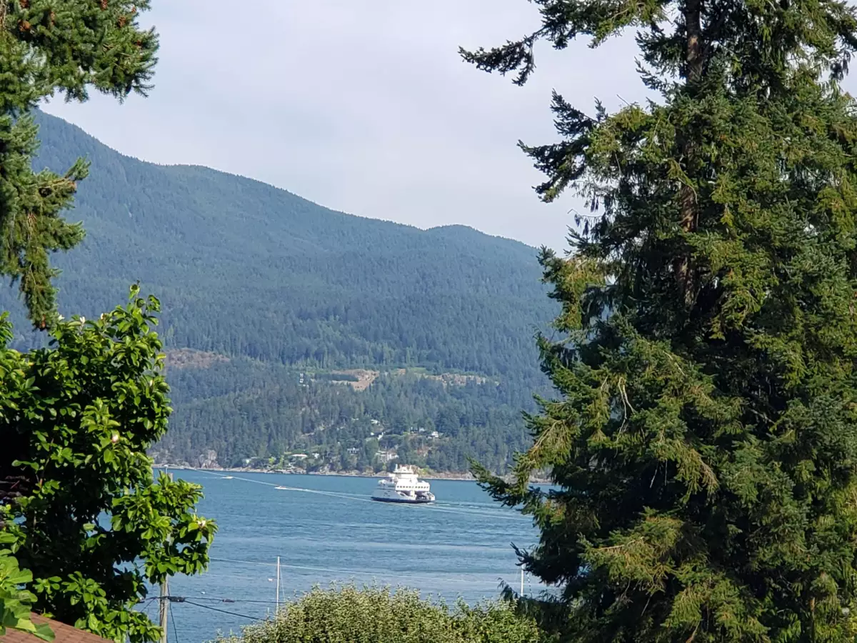 Exterior Front Photo of 1115 Lenora Road, Bowen Island, BC