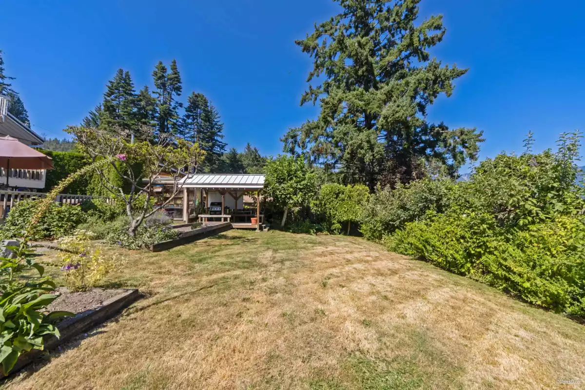 Outdoor Deck Photo of 1115 Lenora Road, Bowen Island, BC