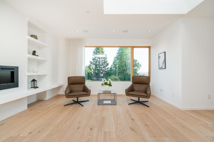 Loft / Bonus Room Photo of 15493 Royal Avenue, White Rock, BC