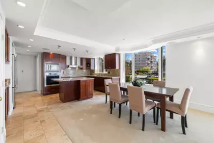 101 2280 Bellevue Avenue, West Vancouver, BC, West Vancouver — Apartment/Condo for sale