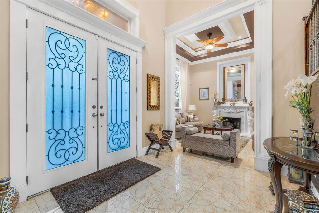 Dining Area Photo of 14456 76 Avenue, Surrey, BC