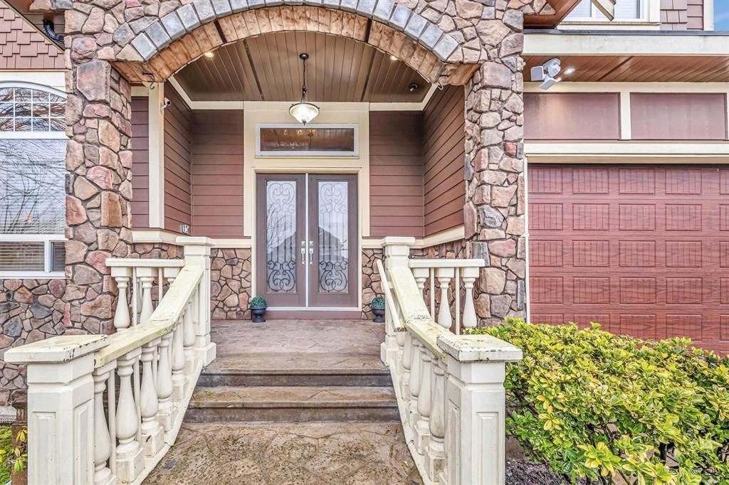 Family Room Photo of 14456 76 Avenue, Surrey, BC