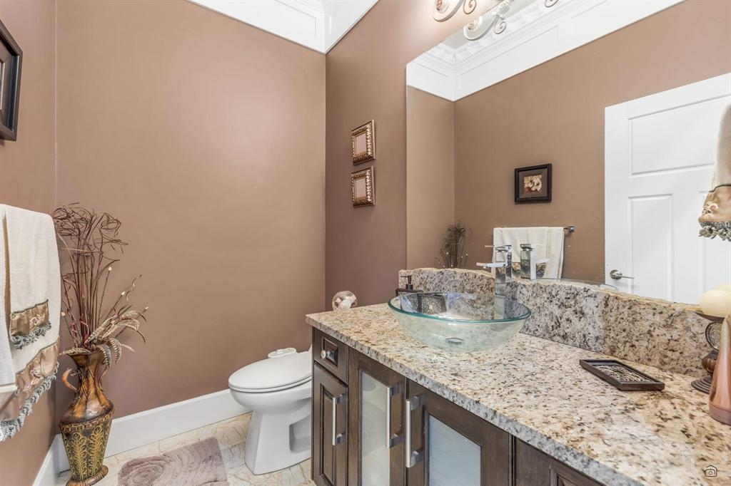 Front Yard Photo of 14456 76 Avenue, Surrey, BC