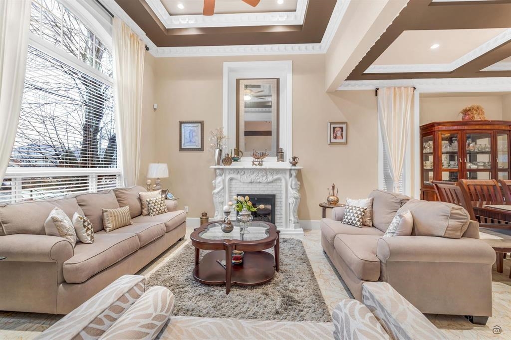 Kitchen Island Photo of 14456 76 Avenue, Surrey, BC