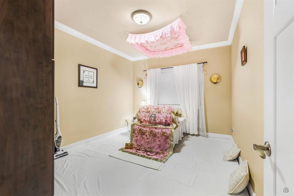 Laundry Room Photo of 14456 76 Avenue, Surrey, BC