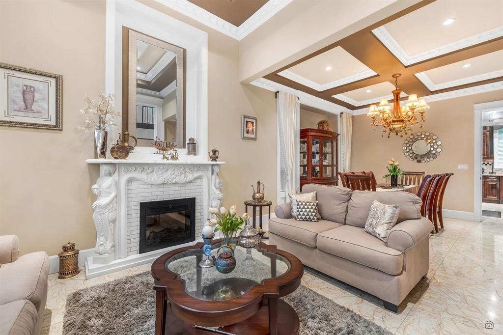 Powder Room Photo of 14456 76 Avenue, Surrey, BC