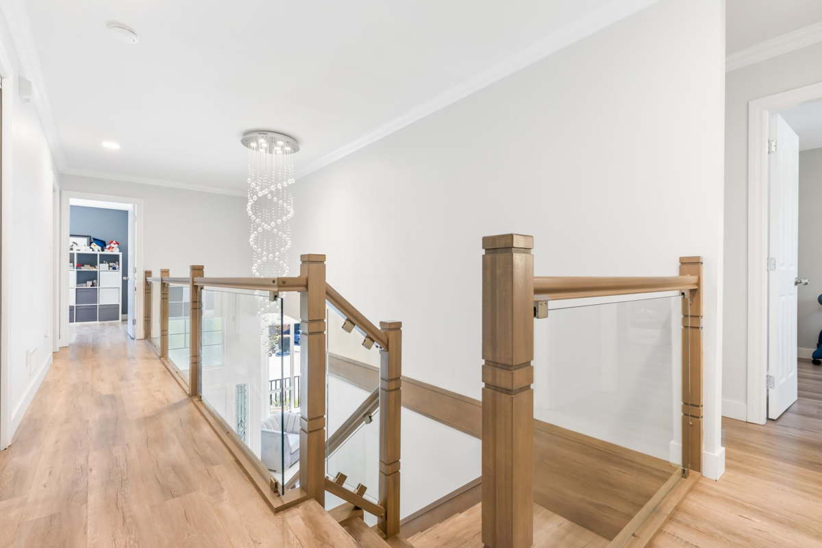 Powder Room Photo of 23717 110 Avenue, Maple Ridge, BC